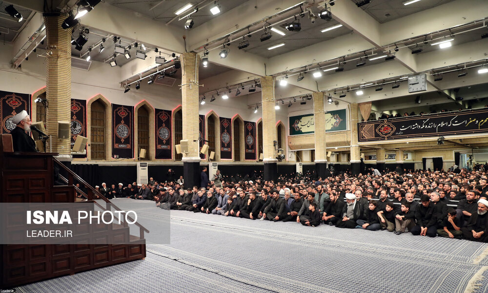  آخرین شب مراسم عزاداری حضرت اباعبدالله الحسین (ع) با حضور رهبری