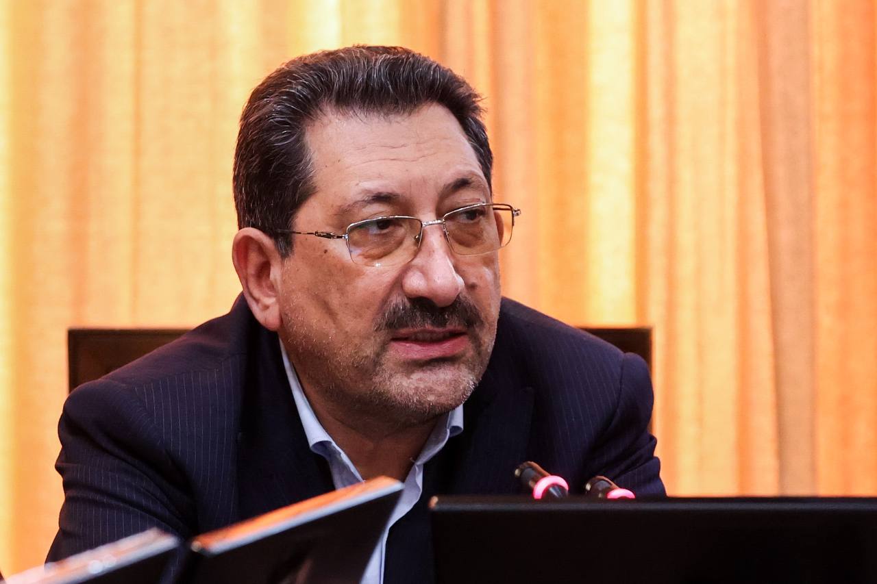 حضور قالیباف در جلسه کمیسیون صنایع و معادن با حضور وزرای صمت و ارتباطات