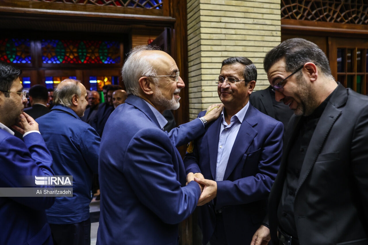 مراسم ترحیم والده «وحید حقانیان»