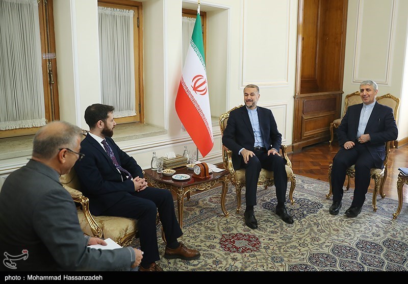 دیدار معاون وزیر امور خارجه ارمنستان با امیر عبداللهیان