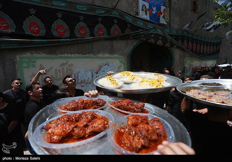 آیین سنتی توزیع نذری در روستای بارچان-اصفهان