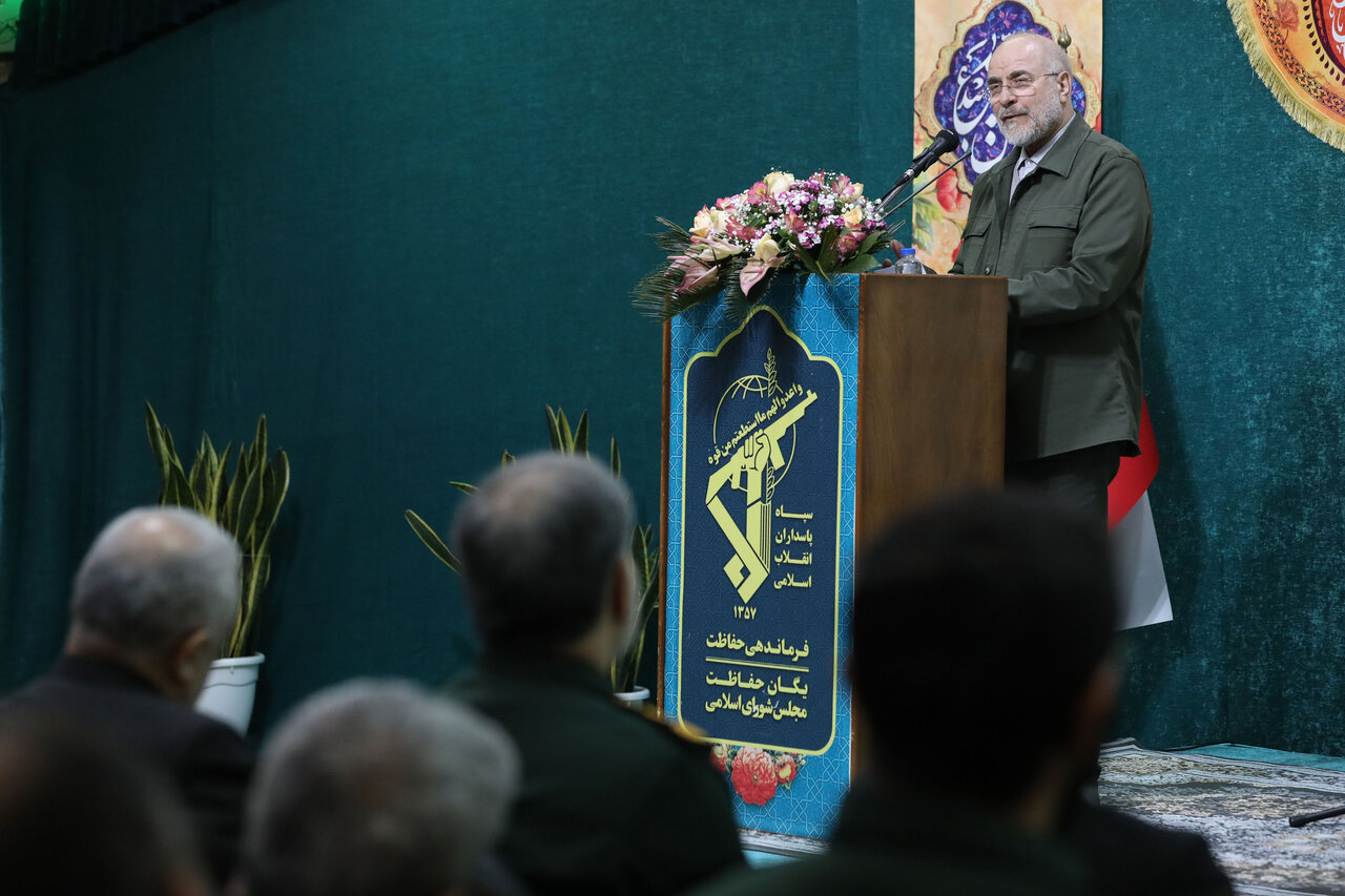 حضور قالیباف در جمع پاسداران یگان حفاظت مجلس