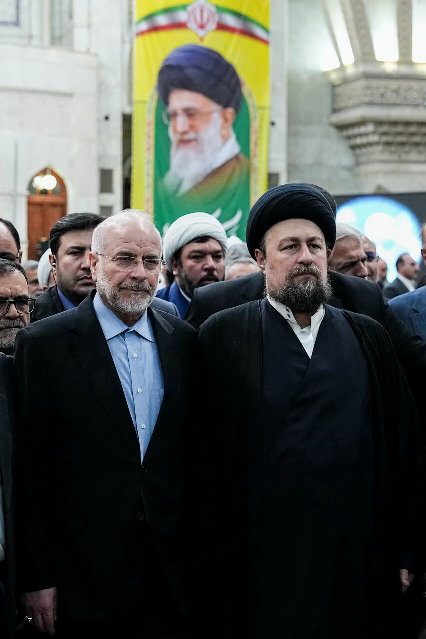 تجدید میثاق رئیس مجلس و نمایندگان با آرمان‌های امام(ره)