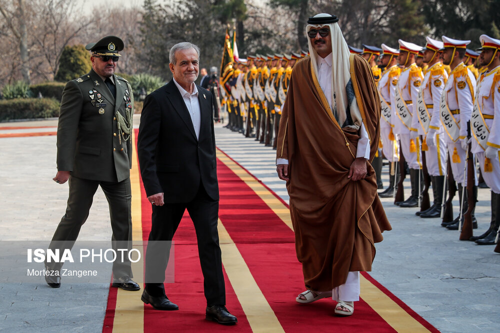 استقبال رسمی از امیر قطر