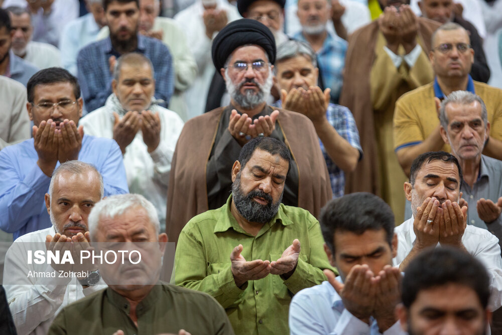 نماز عید سعید قربان در حرم حضرت فاطمه معصومه(س)