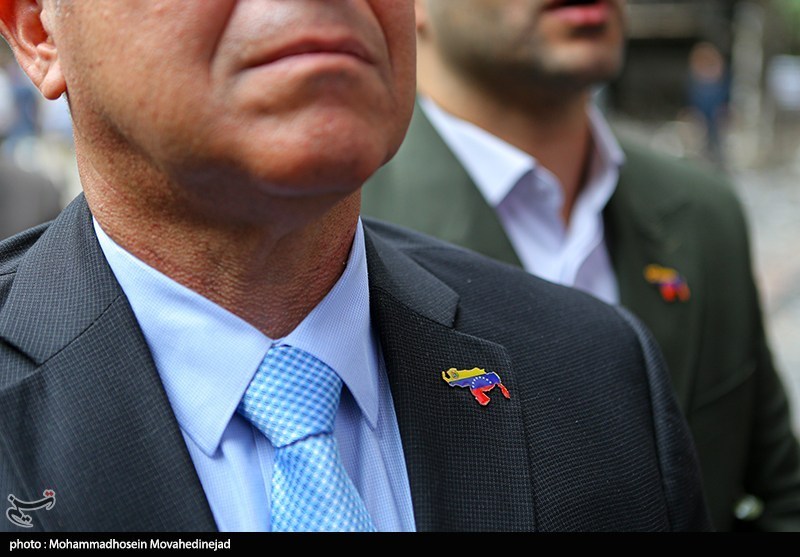 بازدید سفرا از ساختمان شیشه ای صداوسیما