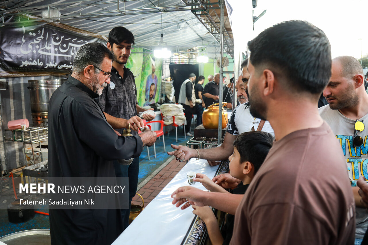 موکب‌های پذیرایی از زائران رضوی