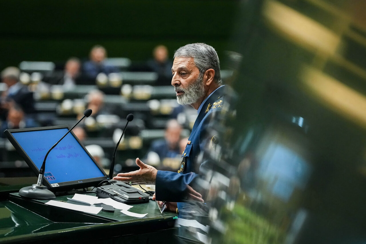 حضور امیر موسوی و عراقچی در جلسه غیرعلنی مجلس