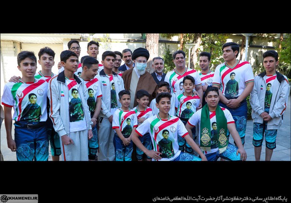 دیدار قهرمانان ورزشی و مدال‌آوران با رهبرانقلاب
