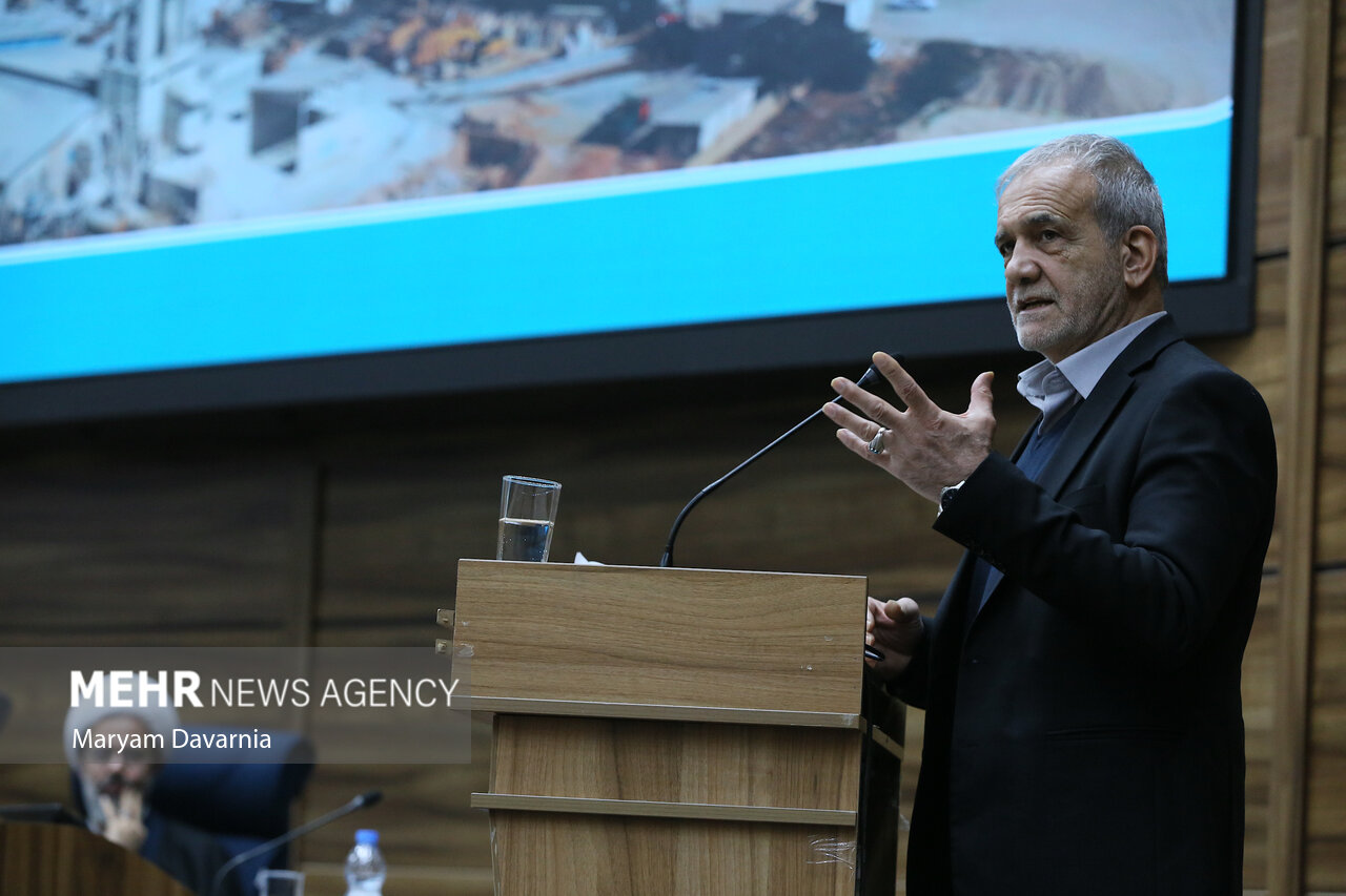 جلسه شورای برنامه ریزی و توسعه استان خراسان شمالی با حضور رئیس جمهور