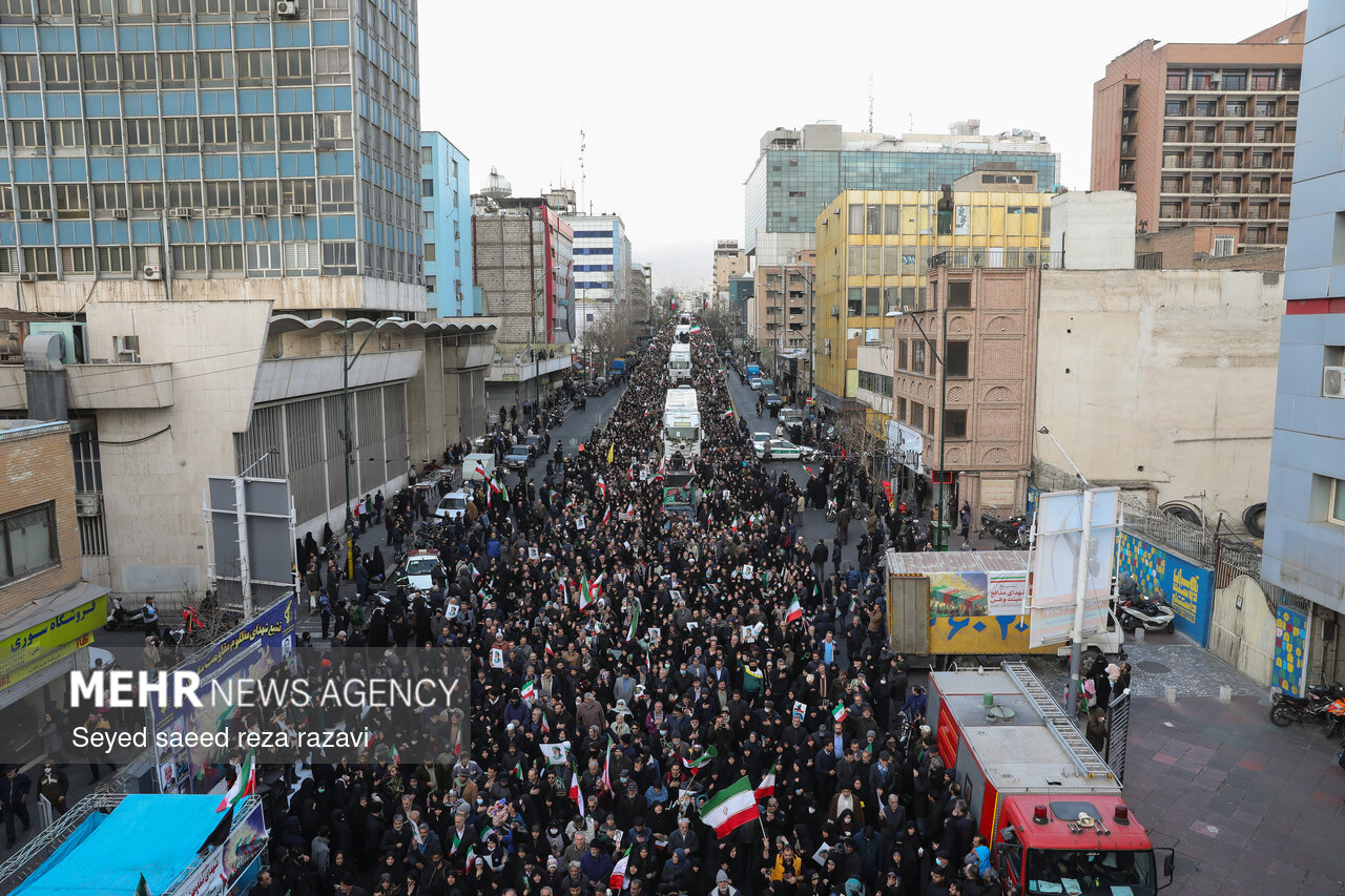 مراسم تشییع پیکرهای مطهر شهدای اغتشاشات