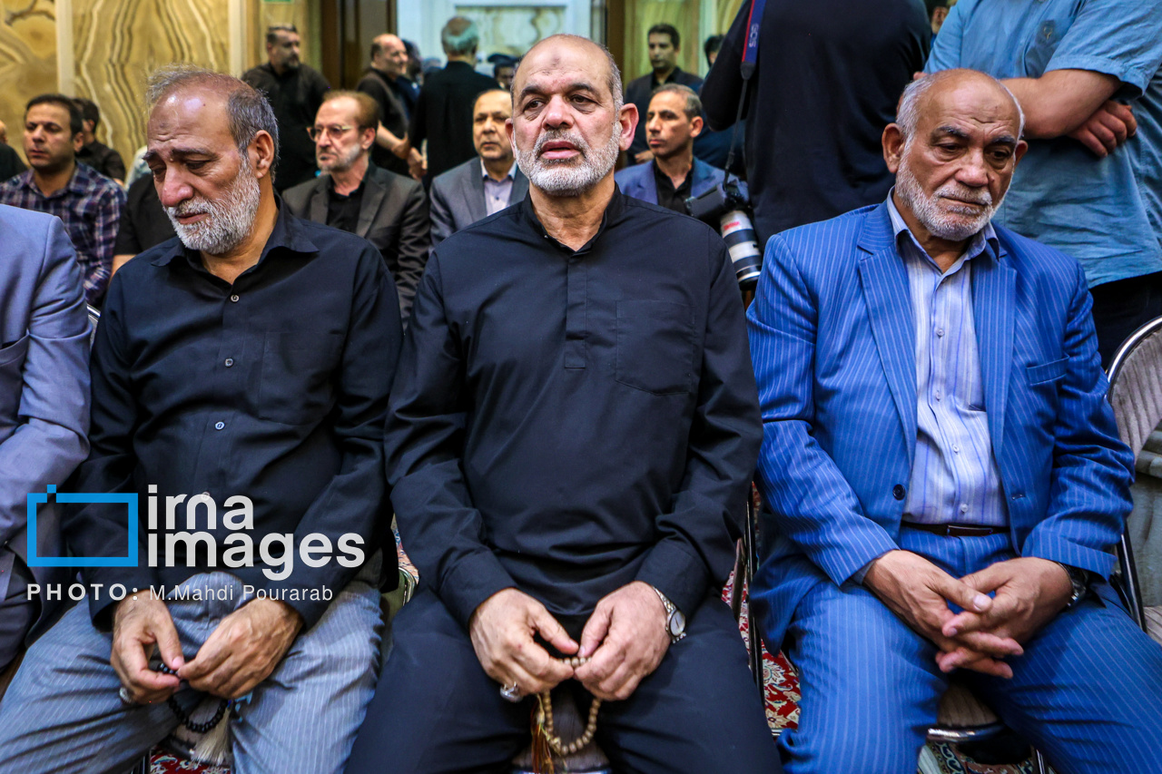 قالیباف و پزشکیان در مجلس ترحیم احمد توکلی