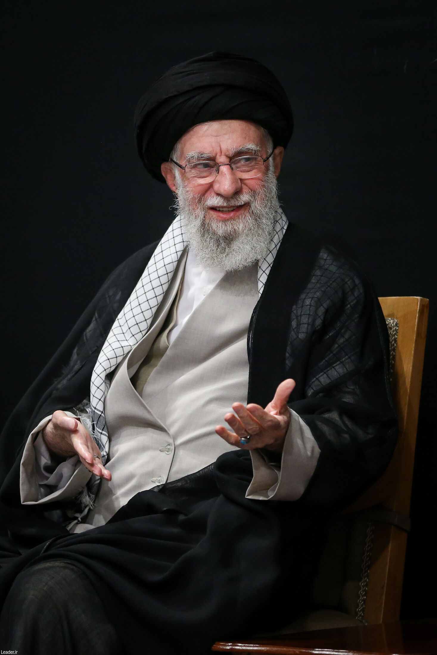 رهبر انقلاب در مراسم بزرگداشت شهدای جنگ تحمیلی