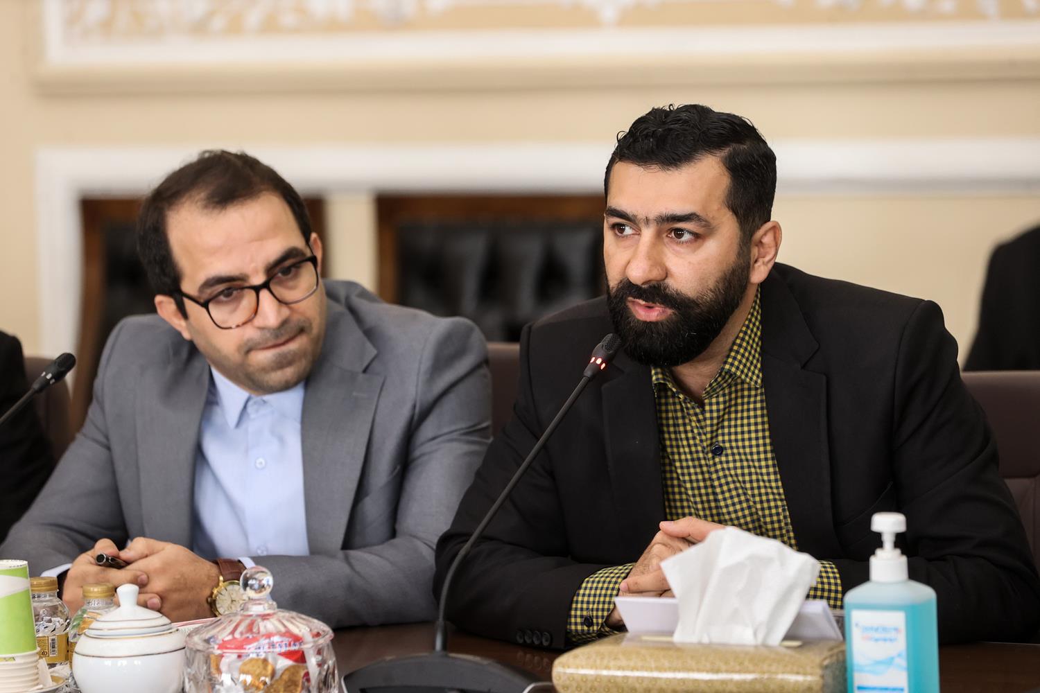 دیدار جمعی از جوانان با قالیباف به مناسبت روز جوان