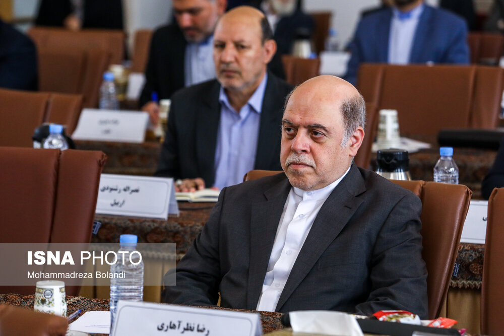 گردهمایی سفرا با حضور رییس ستاد کل نیروهای مسلح