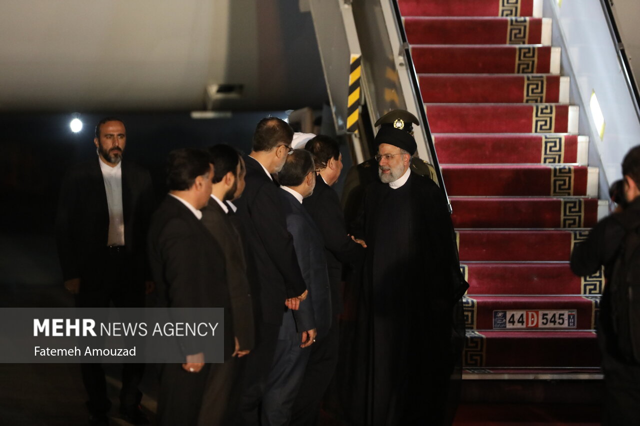 استقبال از رئیس جمهور در بازگشت از سفر به تاجیکستان و ازبکستان