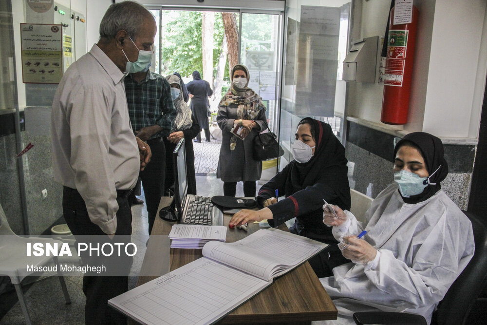 واکسیناسیون سنین ۷۰ به بالا