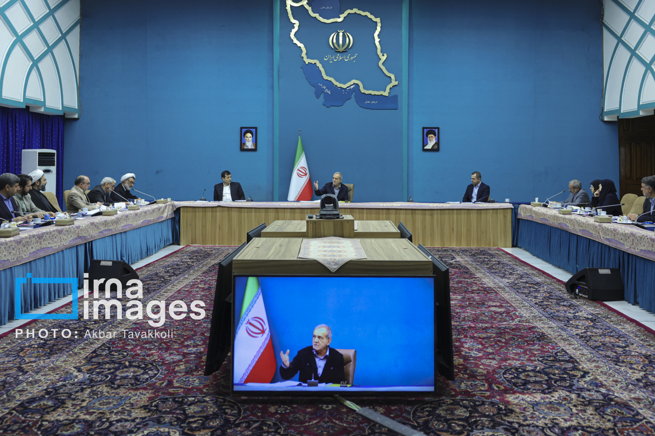 جلسه شورای عالی جوانان با حضور رییس جمهور