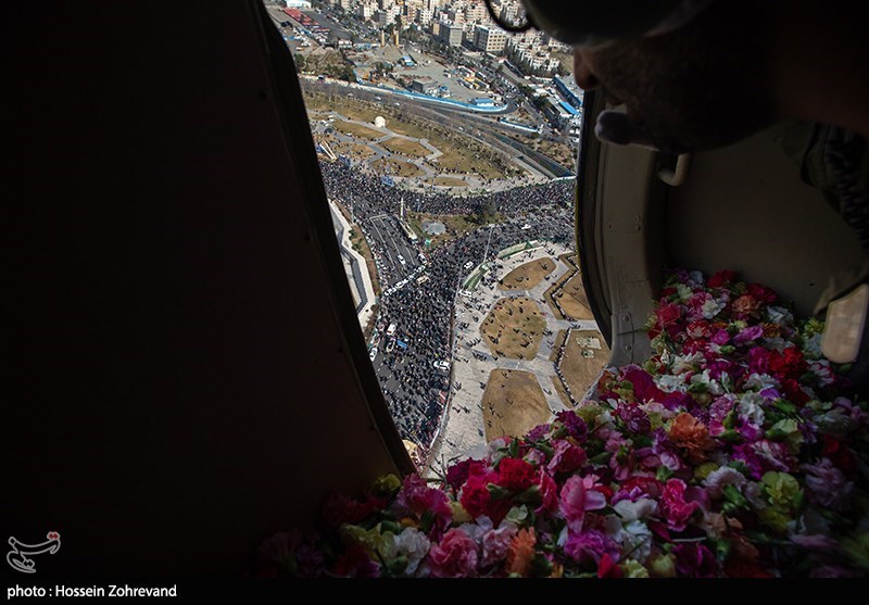 یوم‌الله ۲۲ بهمن از فراز آسمان تهران 