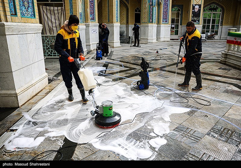  غبارروبی مساجد در آستانه ماه مبارک رمضان