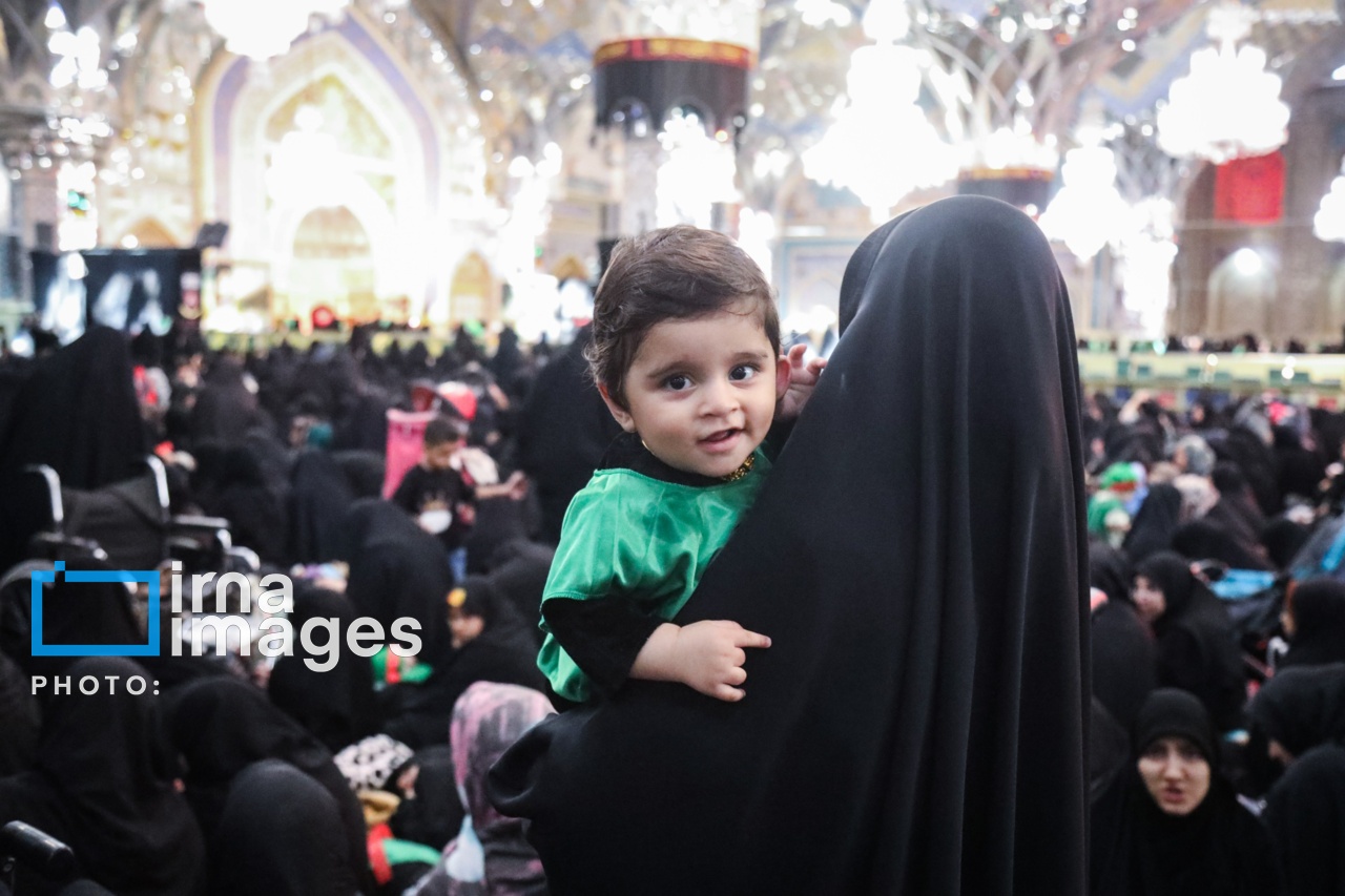 آیین شیرخوارگان حسینی در حرم مطهر رضوی