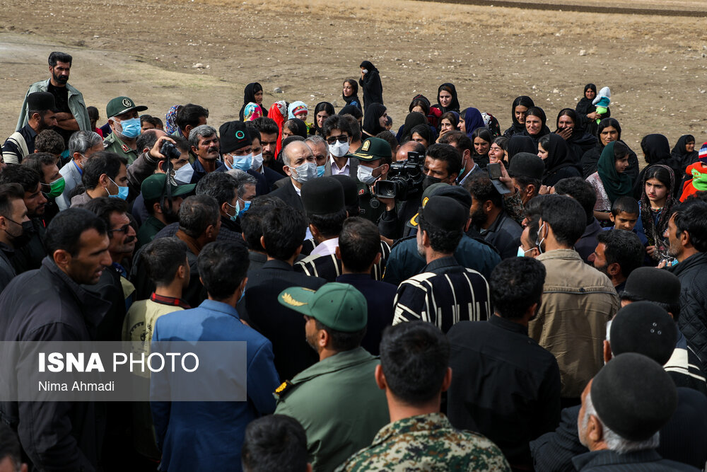 بازدید وزیر کشور از مناطق زلزله زده کوهرنگ