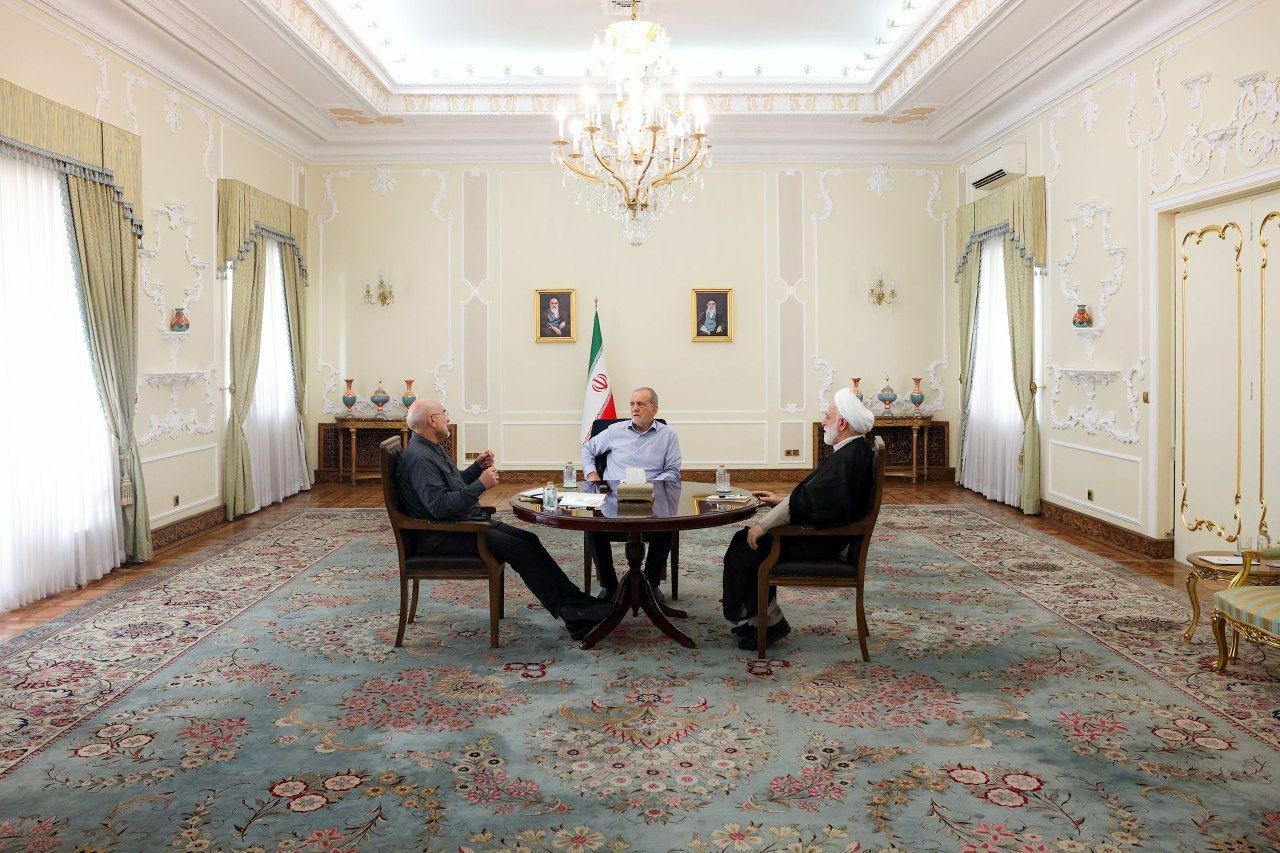 تصاویر جلسه مهم سران قوا به میزبانی پزشکیان