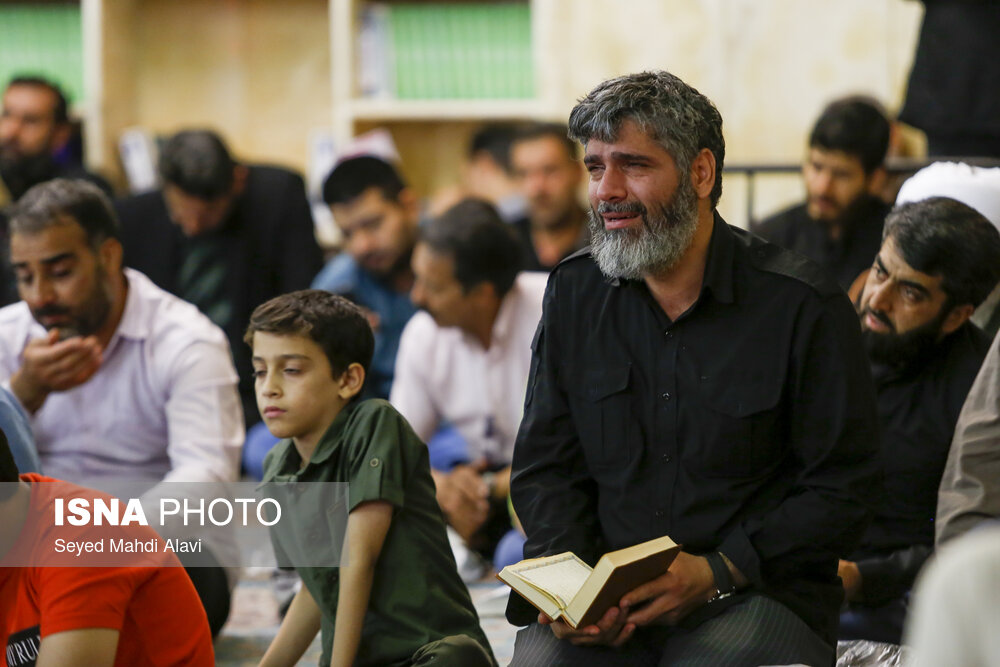 دعای عرفه در مسجد جمکران