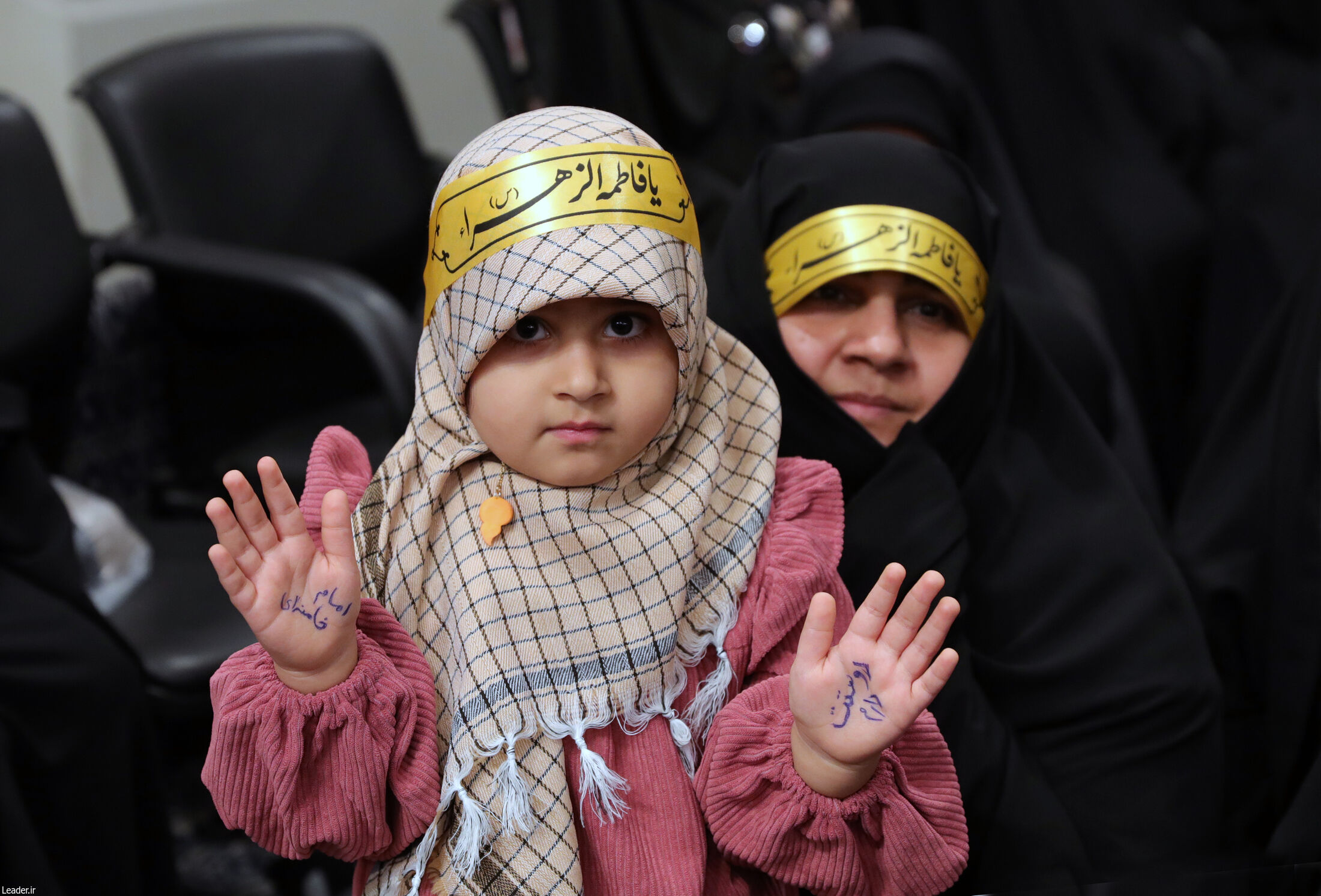 دیدار مردم با رهبر انقلاب