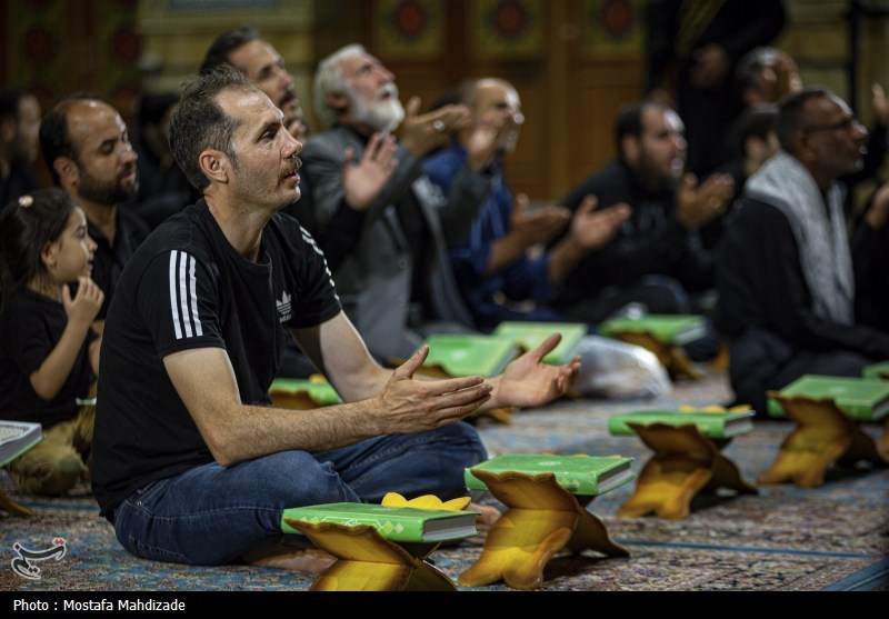 مراسم احیای شب عاشورا در مسجد جمکران