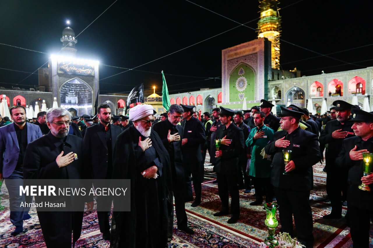 شام غریبان حسینی در حرم مطهر امام رضا(ع)