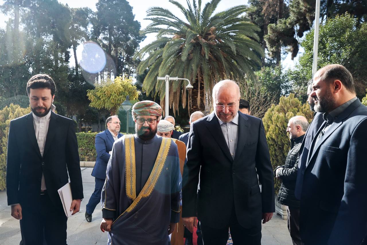 تصاویر دیدار رئیس دیوان عالی سلطنت عمان با قالیباف