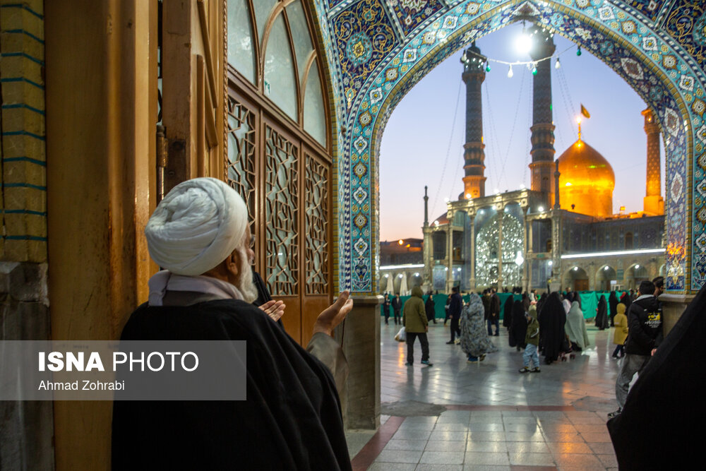 لیلة الرغائب شب آرزوها در حرم حضرت فاطمه معصومه(س)