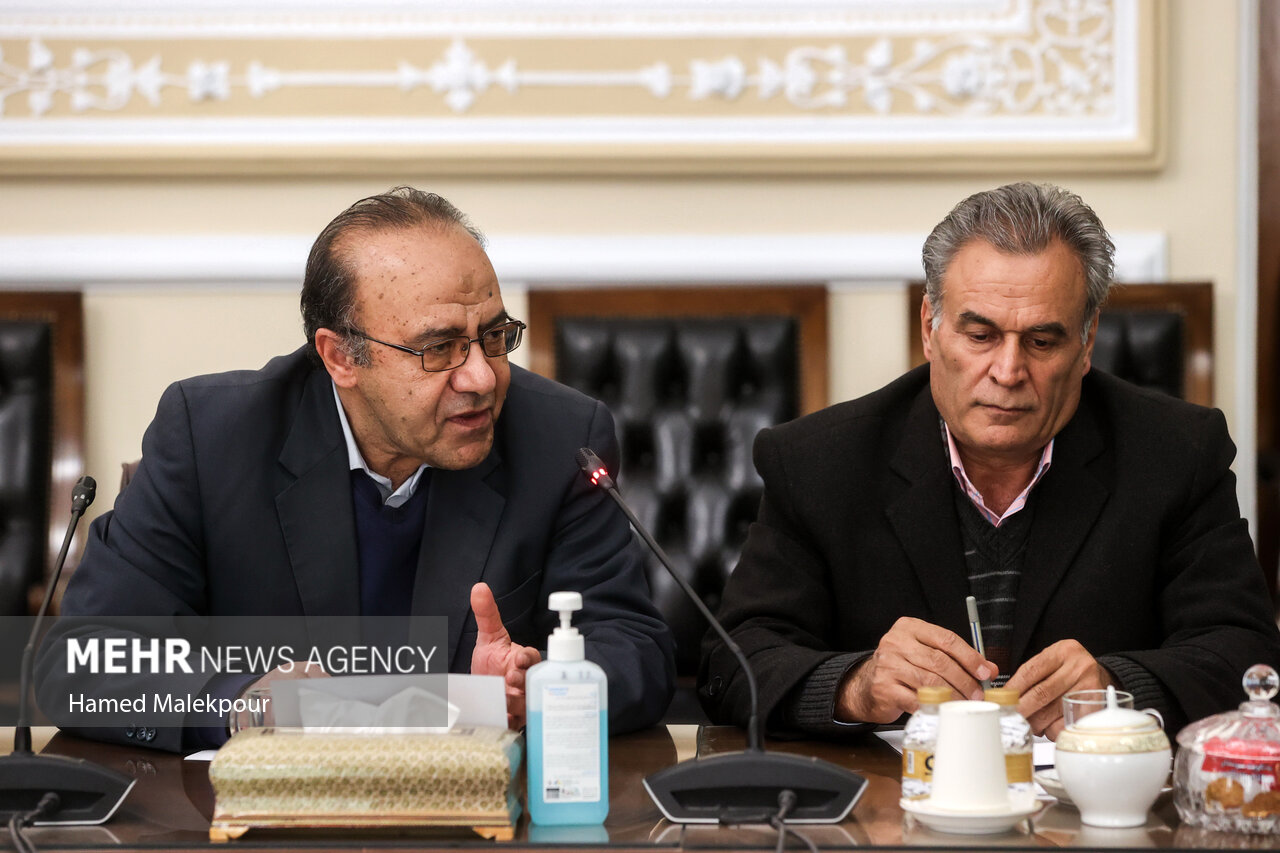 دیدار اعضای دو کانون بازنشستگی کارگری با قالیباف 