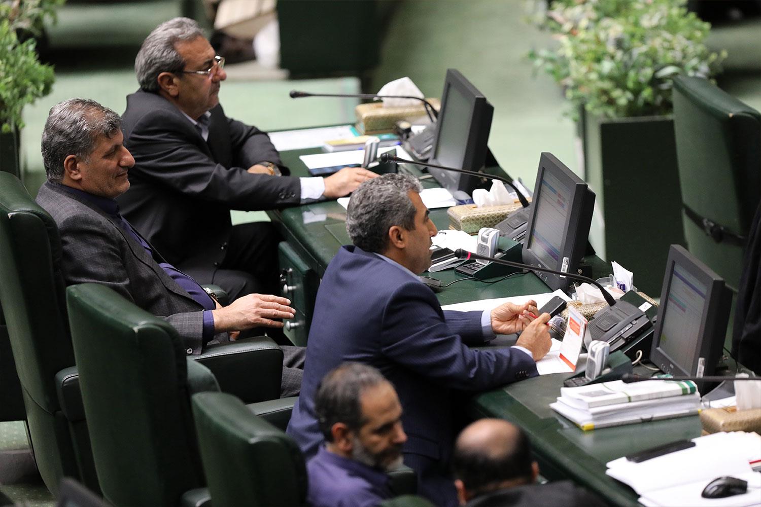 نشست بررسی برنامه هفتم توسعه در صحن علنی مجلس