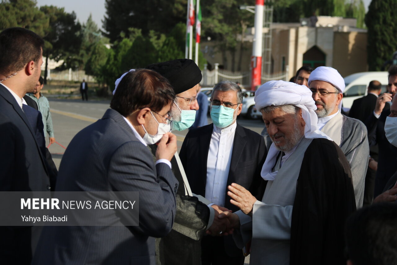 مراسم استقبال از رئیس جمهور در کرمانشاه