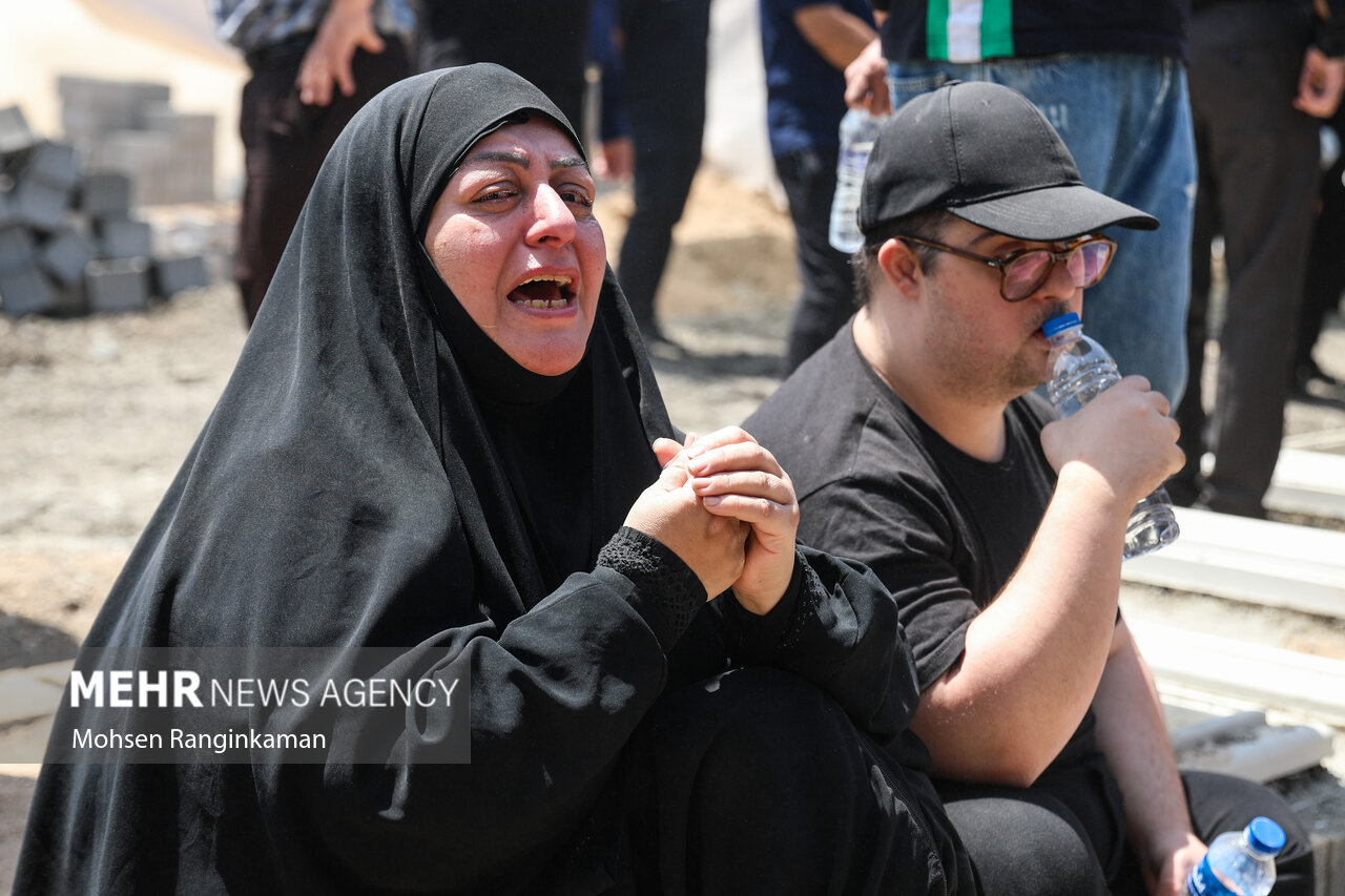 تشییع و تدفین پیکر شهدای حملات رژیم صهیونیستی در تهران