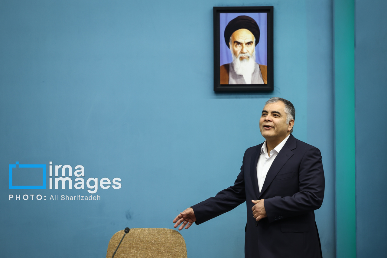 امضای قرارداد مسئولان نفتی با حضور رئیس‌جمهور