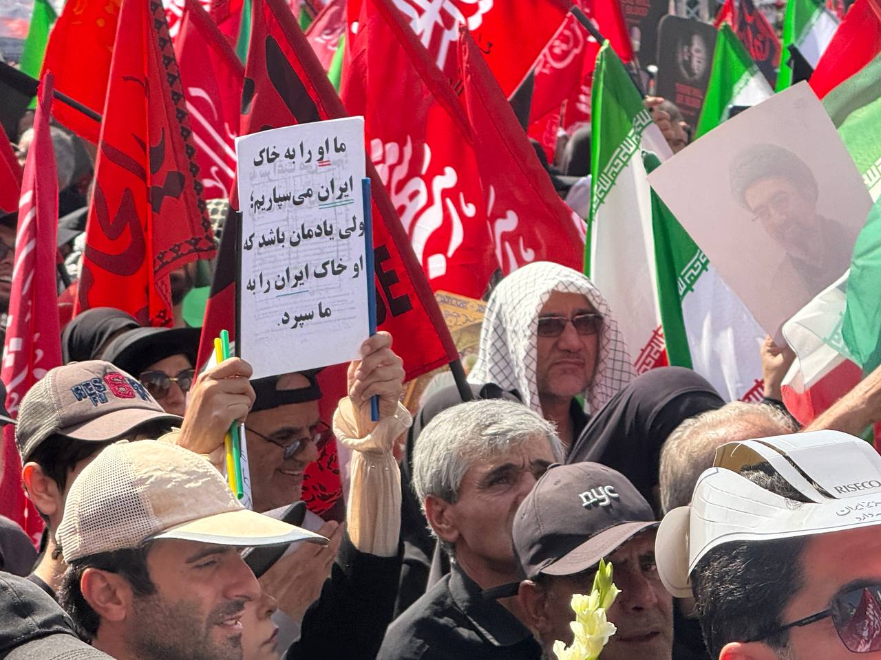 مراسم تشییع رهبر شهید
