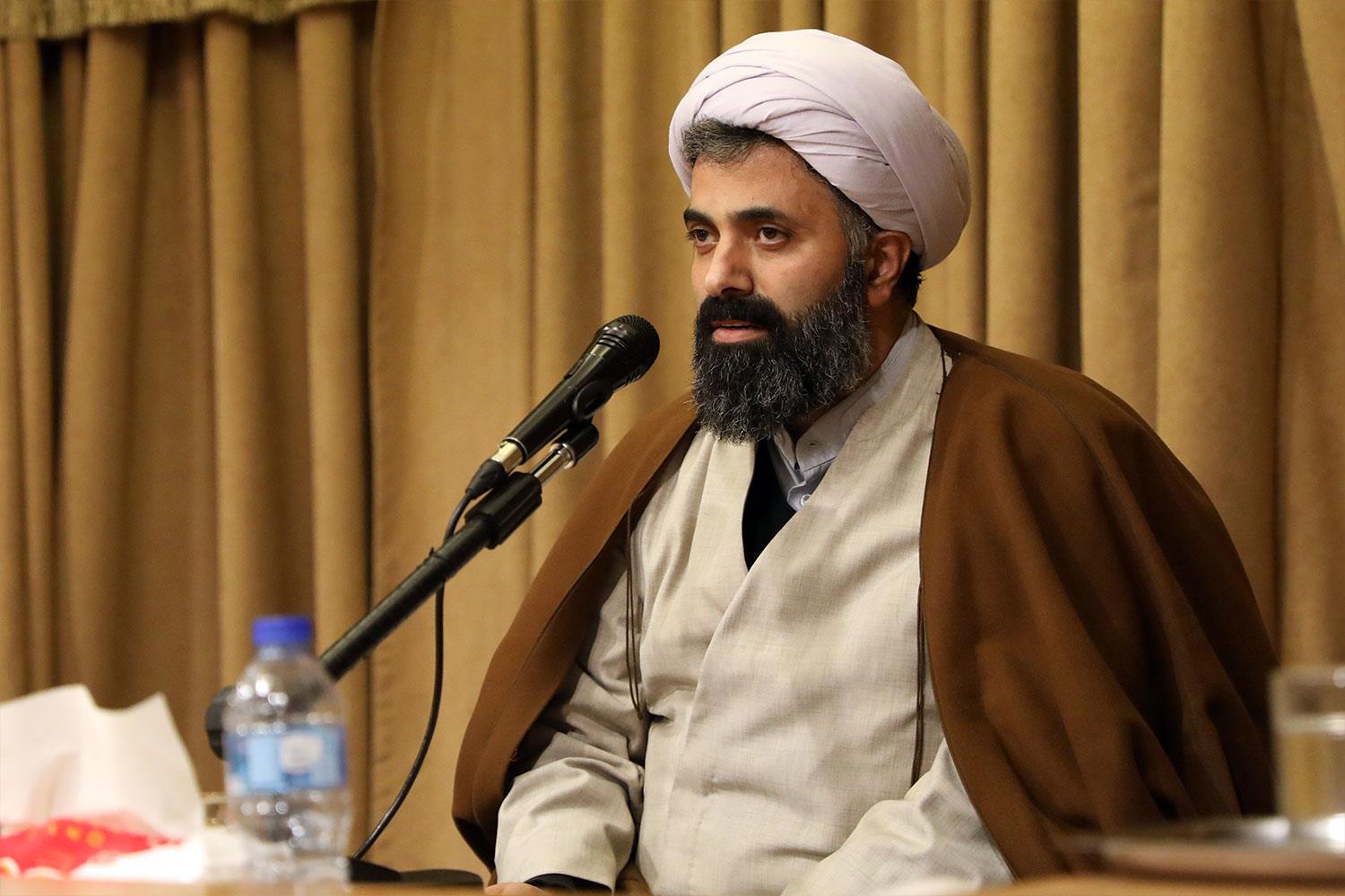 حضور قالیباف در مراسم ختم پدر سیدمصطفی آقامیرسلیم