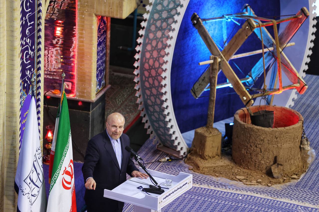 رونمایی از تقریظ رهبر‌ انقلاب بر کتاب «معبد زیرزمینی» با حضور قالیباف