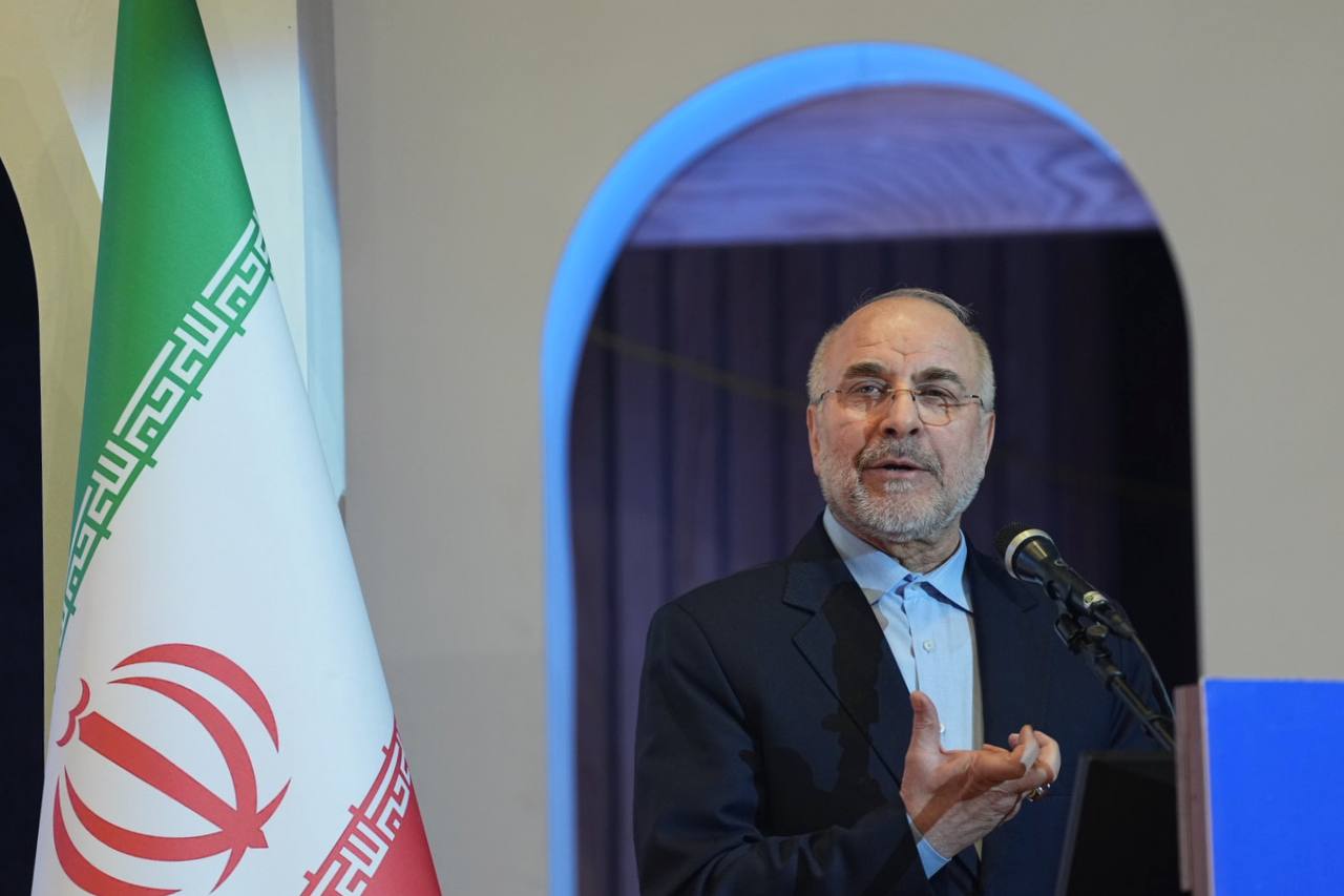 آیین اعطای نشان مشهد الرضا(ع) با حضور قالیباف 