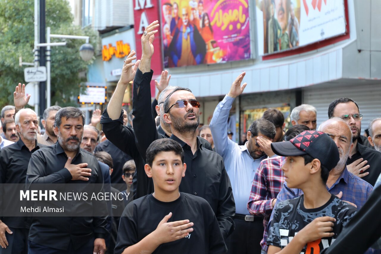 دسته عزاداری سالگرد ارتحال امام خمینی (ره) در زنجان
