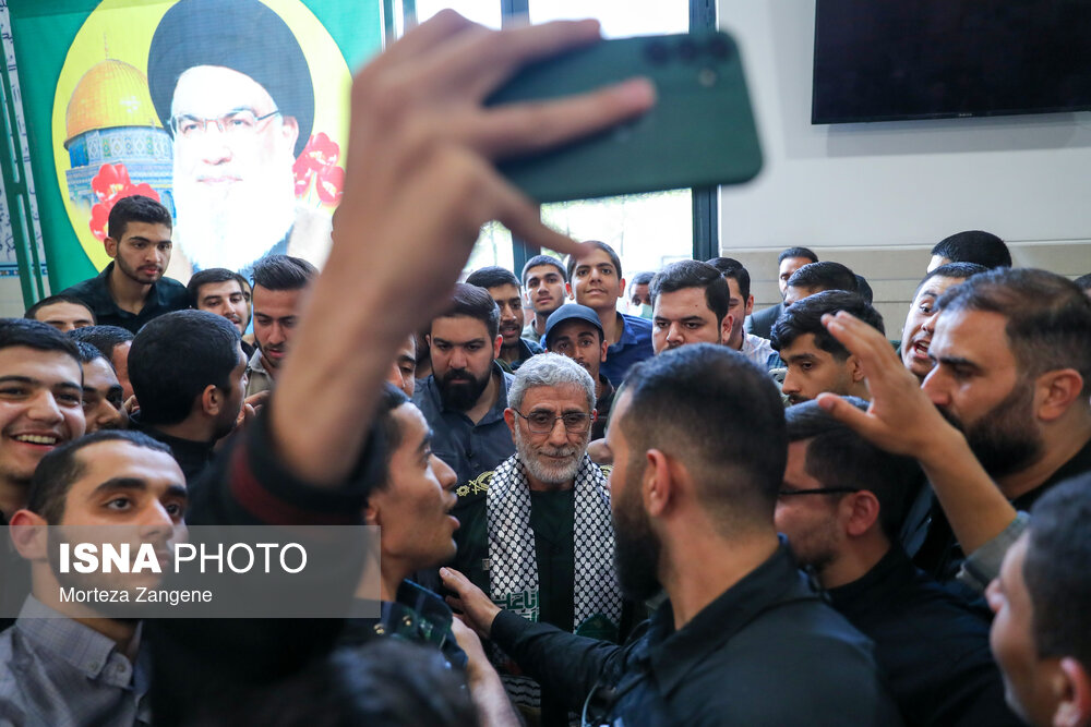 مراسم اولین سالگرد شهادت سردار زاهدی و همراهان