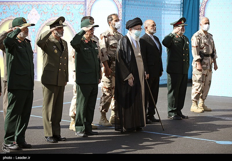 حضور رهبر انقلاب در دانشگاه افسری امام حسن(ع) 