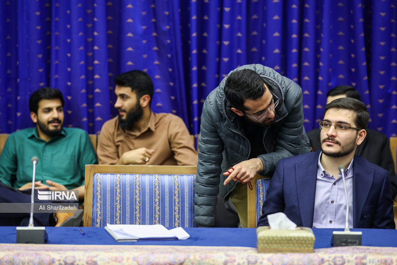 نشست فعالان دانشجویی با رئیس جمهور