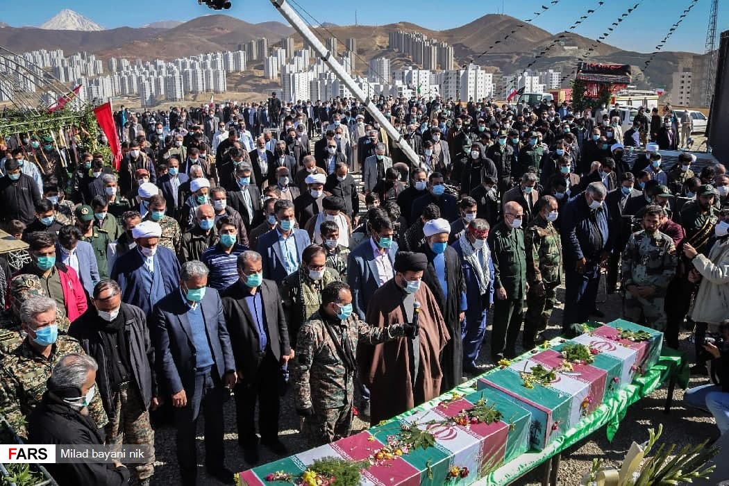 تشییع دو شهید گمنام