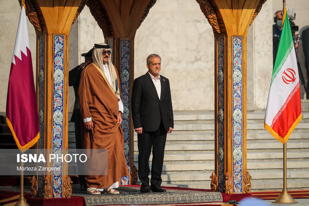 استقبال رسمی از امیر قطر