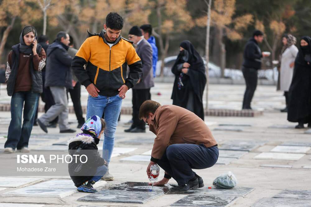 آیین چراغ برات در بهشت رضا (ع) - مشهد