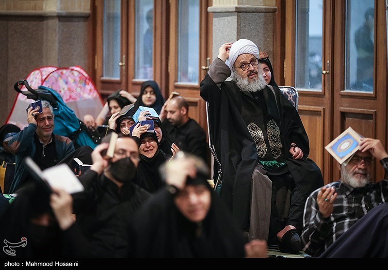 مراسم احیای شب قدر در مصلی تهران